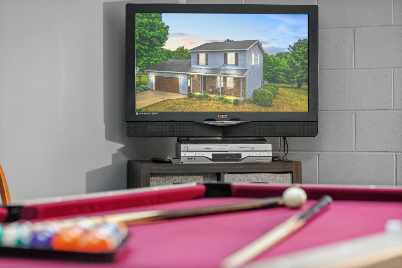 Long Lake Retreat- Hot Tub, Pool Table, Firepit Traverse City Bagian luar foto