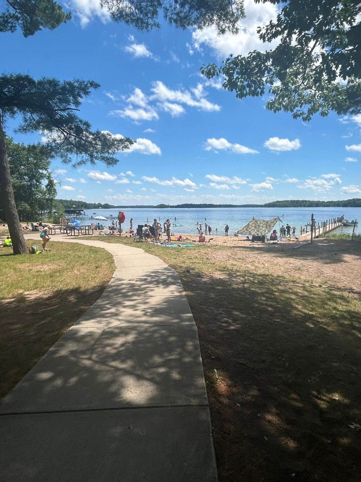 Long Lake Retreat- Hot Tub, Pool Table, Firepit Traverse City Bagian luar foto